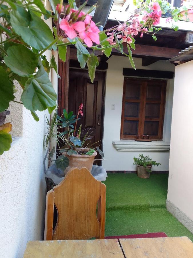 Huellas Hostal Antigua Екстер'єр фото