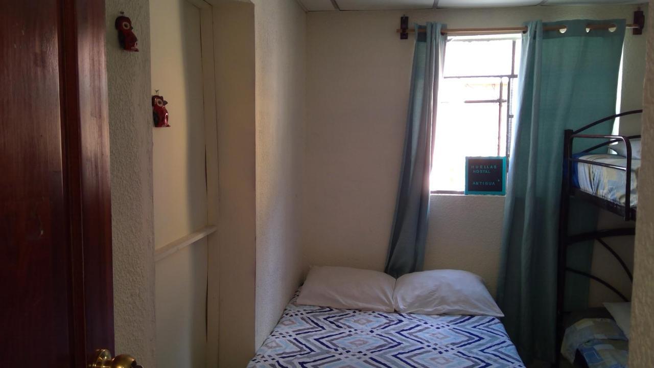 Huellas Hostal Antigua Екстер'єр фото