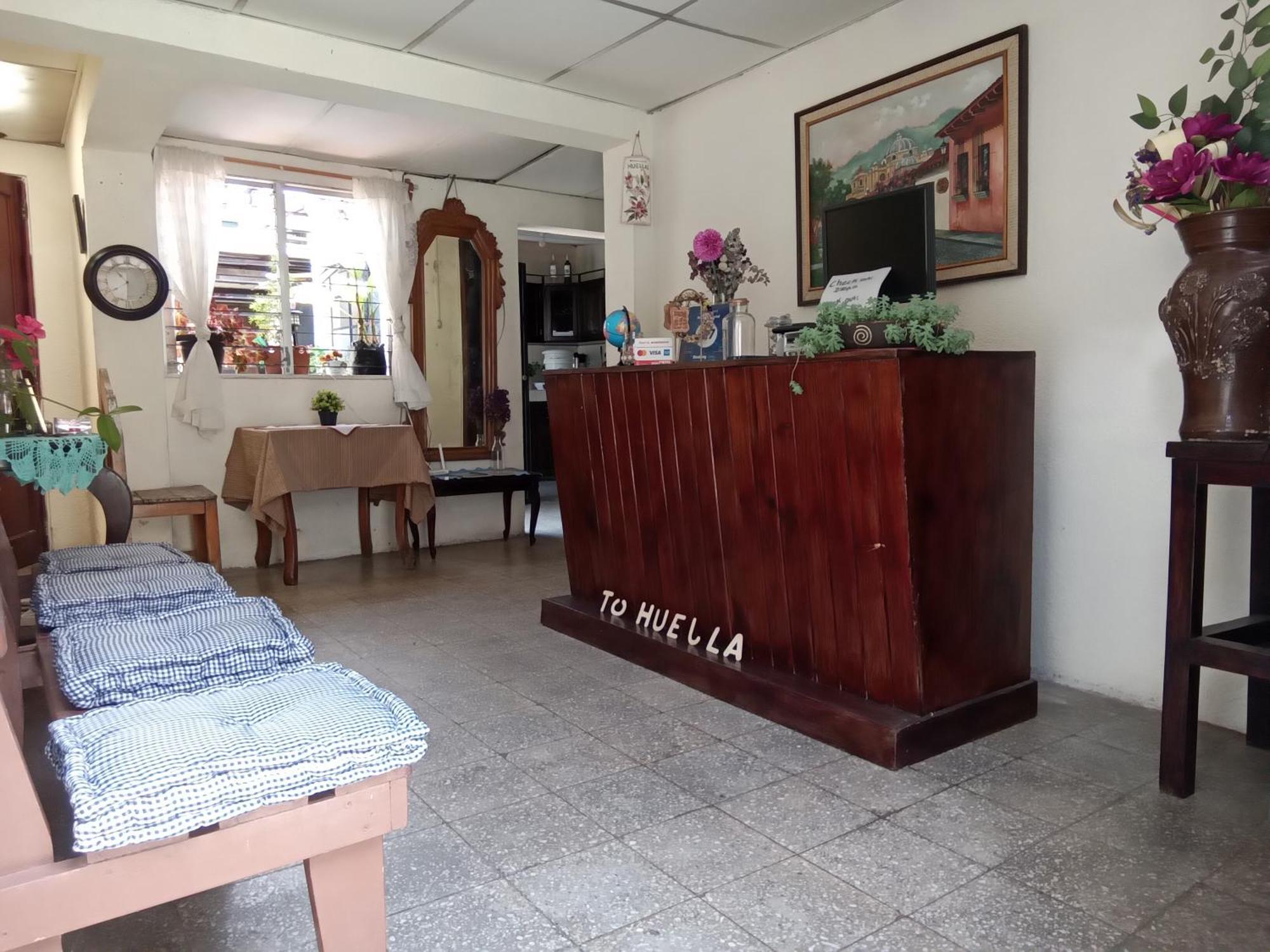 Huellas Hostal Antigua Екстер'єр фото